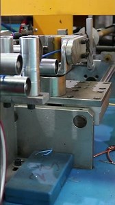Inside cable manufacturing: precision winding in motion for stable production.