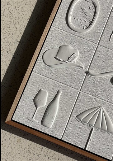 This client ordered a 4x3 custom tile artwork as a gift for a friend 👯‍♀️🫶🏻 To order a custom artwork, contact me via email or dm 🌞