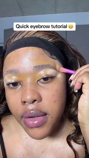 Quick Eyebrow Tutorial for Busy Mornings