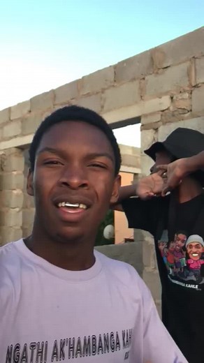 #fyp #famousolwethu #umlazitiktoker #mzansicomedy #lazaru #universityofjohannesburg #mangosuthuuniversityoftechnology #viralvideo #fypシ゚viral #comedia