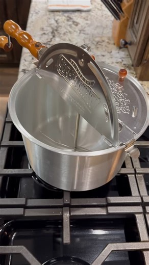 Pasttime Cook on Instagram: "Homemade Cracker Jacks 6 qts. popped popcorn (about 1/2 cup unpopped) 1 tsp. salt ½ tsp. baking soda 2 sticks margarine 1 tsp. vanilla 2 c. brown sugar 1 bag of raw peanuts ½ c. Karo syrup Melt margarine, stir in brown sugar, salt, and syrup. Bring to a boil stirring constantly. Boil 5 minutes. Remove from heat and stir in baking soda and vanilla. Pour over popped corn and mix well. Bake at 250 degrees for 1 hour. Stir every 15 minutes. Pour onto waxed paper to cool.