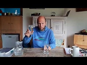 Proefje opwaartse kracht en waterverplaatsing (archimedeskracht)