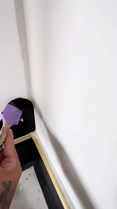 KEEPING ALL CORNERS SHARP 🔥 #paint #paintings #painter #paintwarrior #decor #decoration #decoração #design #designer #diy #diyhomedecor #tips #hacks #oddlysatisfying #satisfaction #instagram #instareels #insta #instalike #instadaily #viral | Paint Warrior