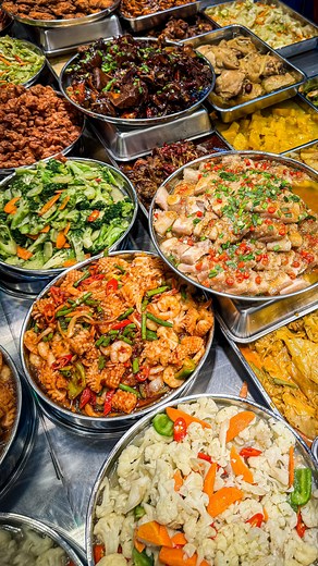 TAM CHIAK Kopitiam on Instagram: "Thank you, Punggol Northshore, for the incredibly warm welcome to our @tamchiakkopitiam! We’re just getting started—more stalls are set to open this week, so stay tuned for even more delicious options. And yes, we’re open 24 hours, so come by anytime for a late-night snack or an early morning kopi fix. See you around the clock! #sgfood #sgfoodie #TCK老板今天吃什么"