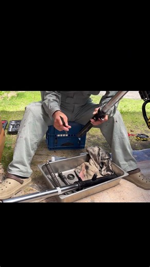 #65 GSR250 Amateur fork overhaul: I thought this would be the biggest challenge, but it popped ri...