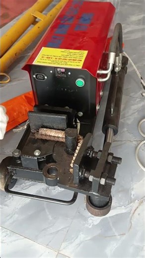 Single-phase hydraulic rebar bending machine for 25mm diameter rebar.