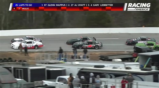 🟢 The Final Street Stock B-Main is GREEN! The race is on as the top 3 drivers battle for the last spots in tonight’s 100-lap feature. Who will make it? | Racing America