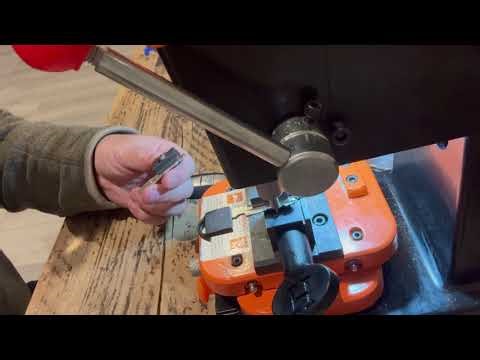 Nissan Navara Emergency Key Blade Cut | Xhorse Universal Key | DEFU 368A