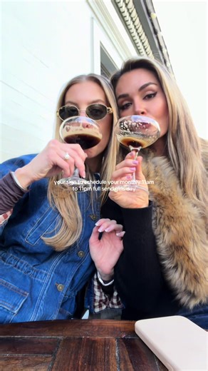 This was the most electric day ever omg - let this be your sign to schedule your monthly full send day with the girls #girlsday #dayoutinsanfrancisco #sfbars #sfweekend #weekendinsf