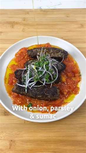 Ever wanted to make a kebab but firing up the barbecue was a bit too much effort? Well, we've got the answer! Enter frying pan kabab khashkhash 😋 Get the full recipe from SBS Food here: https://bit.ly/3EYd8Qd | SBS Australia