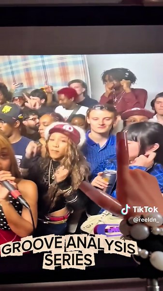 Pink Pantheress Live Performance Insights