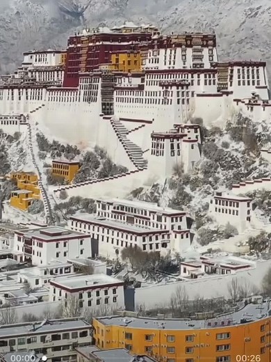 Explore Potala Palace's Stunning Winter Views