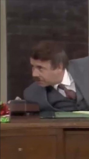 Why I get no work done in December 😂🎄