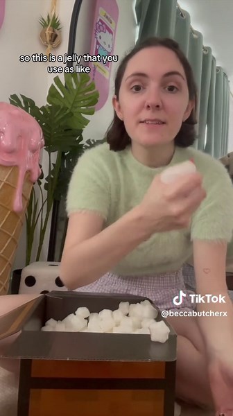 Unboxing Lush x Minecraft Collaboration