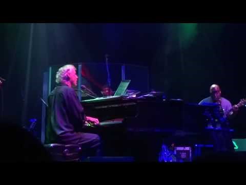 The Show Goes On - Bruce Hornsby and The Noisemakers September 8, 2016