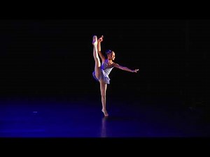 Studio Greyce Gross 2017 - Coreografia Luna - Solo Ballet Clássico Infantil