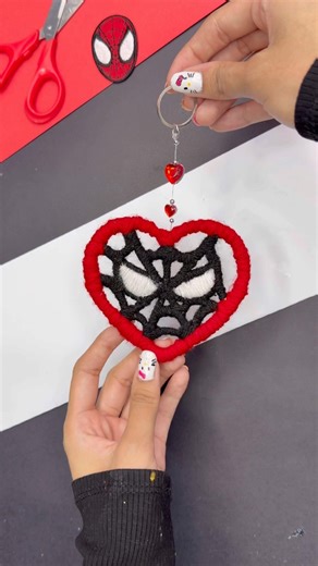 DIY Keychain Idea 🕷️❤️ #shorts #artist #craft #gift #doityourself #creative #art #giftideas