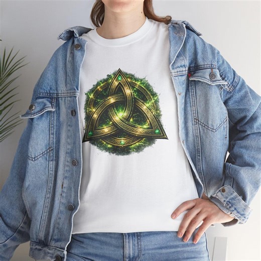 Triquetra Celtic Trinity Knot Shirt: Sacred Geometry Symbol Tee - Etsy