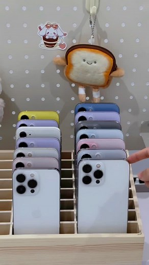 19K views · 242 reactions | iPhone Gift Box impressive packing ASMR #iPhone #gift #apple | AK Tech Shorts | Facebook