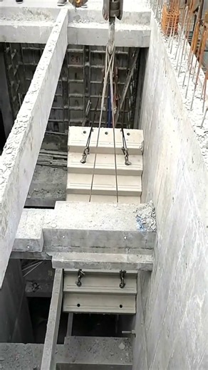 Crane Rigging Staircase Placement 🏗️🧩