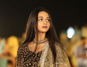 Pakistan’s new TikTok sensation Ayesha shares latest pictures with fans