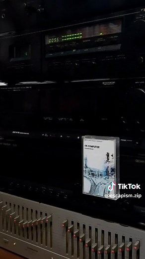 Membalas @truelov3waits_ Mangga... Radiohead - Let Down • OK Computer (1997) #radiohead #okcomputer #alternativerock #kasetpita #cassette #cassettetape