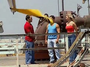 Fear Factor S03E22 Helicopter Slalom; Piercing; Maggoty Cheese; Flag Snag part 2/2