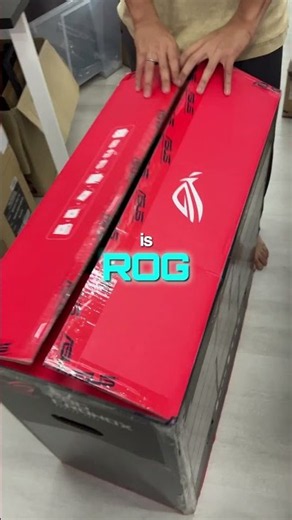 One of only 1000 ROG Matrix RTX 5090s in the world. And it's sitting in this build. 🎉