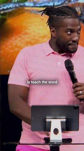 Is this preaching… or performance? 🎭📖