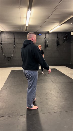 #Defendittactic #selfdefense #teaching