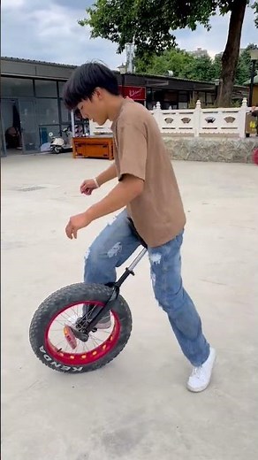 Learn to ride a unicycle in one day. Learn to ride a unicycle in one day. I teach unicycles in C