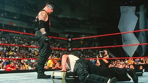 Jeff Hardy earns Undertaker’s respect: Raw, July 1, 2002