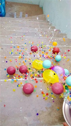 Balon clouds burst amazing And Relaxing #viralgame#ballonburst#ballonshow#shorts