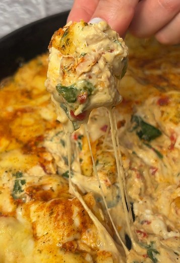 Marry Me Chicken Dip: The Ultimate Holiday Appetizer