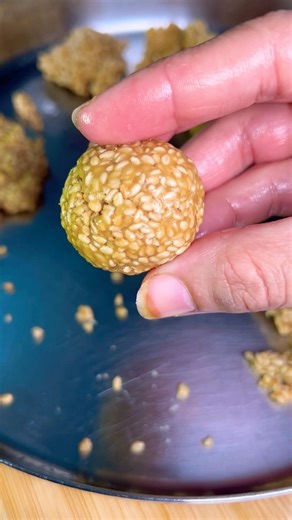 Easy Til Ladoo at Home😋✨#shorts #shortsfeed #tilladdu