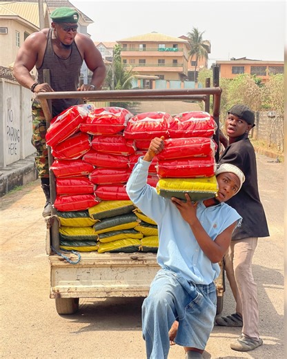 3.1M views · 10K reactions | The truck of rice | Easy vibez 2 | Facebook