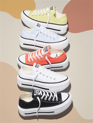 Alto, auténtico y con onda. Chucks Double Stack redefinen tu look. 😎 Descubre tu próxima par en el Link de la bio. | CONVERSE