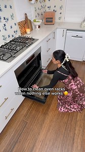 1.6K views · 14K reactions | My oven racks were way overdue for a deep clean. Baking soda, dish soap, hot water and an overnight soak — that’s the combo. Finished with a foil ball to scrub off the grime, and honestly… it worked better than I expected. They came out so clean and shiny. Super satisfying! #HomeHacks #CleanSmarterNotHarder #HomeHacksWithCarolina #CleaningRoutine #KitchenCleanUp #DeepCleanDay #OvenRackHack | Carolina McCauley | Facebook