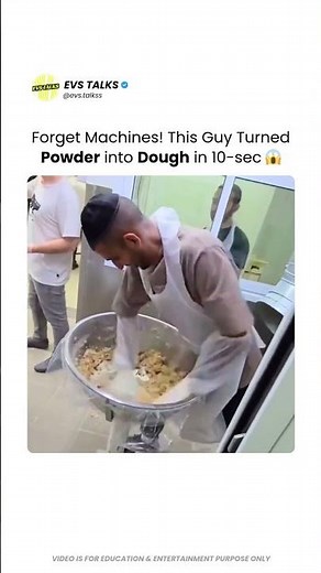 He Made Dough in 10 Seconds… BY HAND 😳🥖