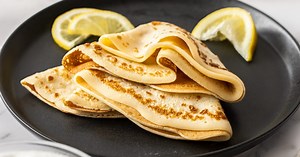 English Pancakes with Lemon and Sugar