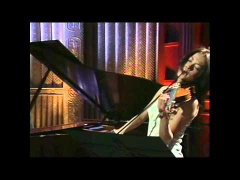 LakeLouise 「霧のレイクルイーズ」