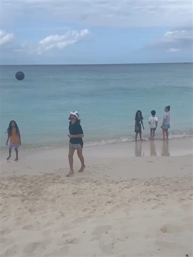 Zoe Saldana on Reels