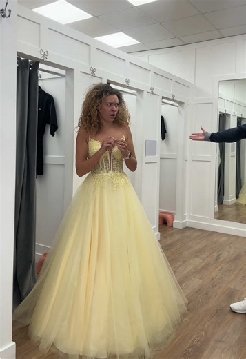 Dad's Hilarious Prom Song Choices