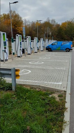 UK EV charging - Gridserve vs Tesla Superchargers