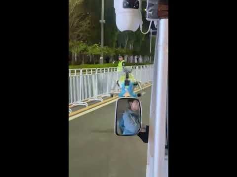 智能机器人 | LiveBot |ライブロボ 2026-04-11 23:25:52