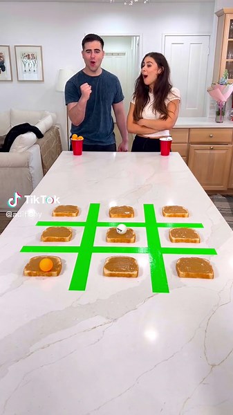 The best way to play Tic Tac Toe!