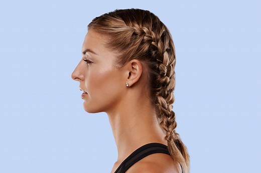 10 Easy and Chic Hairstyles for the Beach