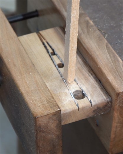 170K views · 385 reactions | DIY Dowel Maker Using Jigsaw Blades | DIY & Crafts | Facebook