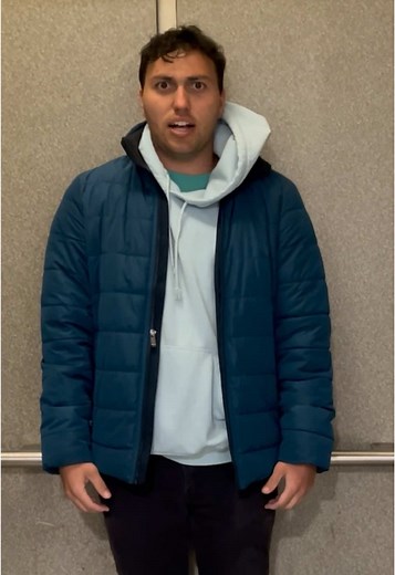 Legendz (@legendz_plays) - Funny Elevator Dance by Random Dude