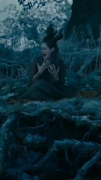 Maleficent Cut Wings Scene - Stefan Cutting Maleficent